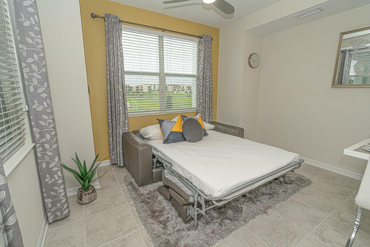 Only 5 Miles From Disney! Free Water Park! 2 Bed, 2 Bath Condo, Sleeps 8 Kissimmee Exterior foto